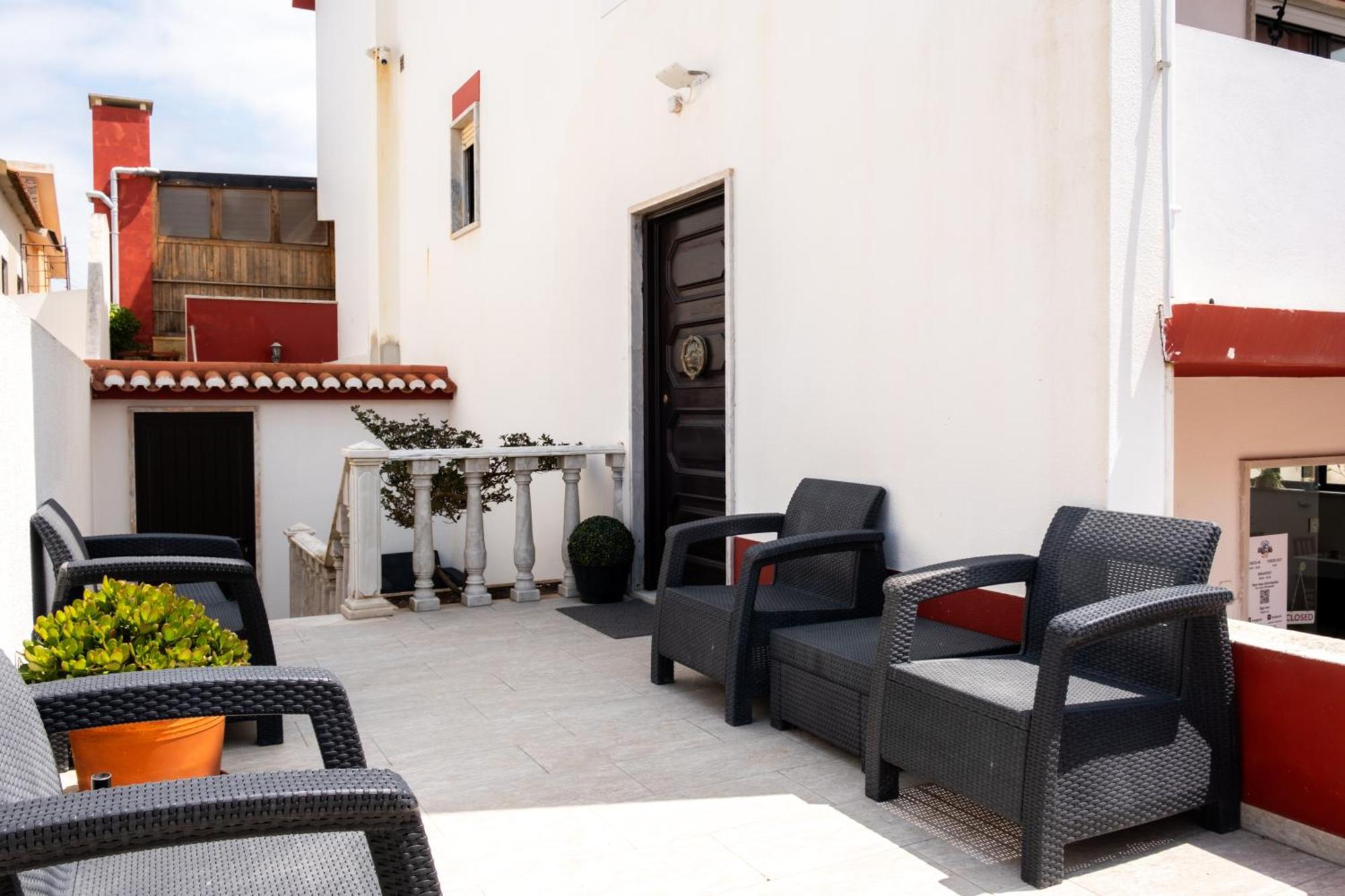 West Side Guesthouse Peniche Dış mekan fotoğraf