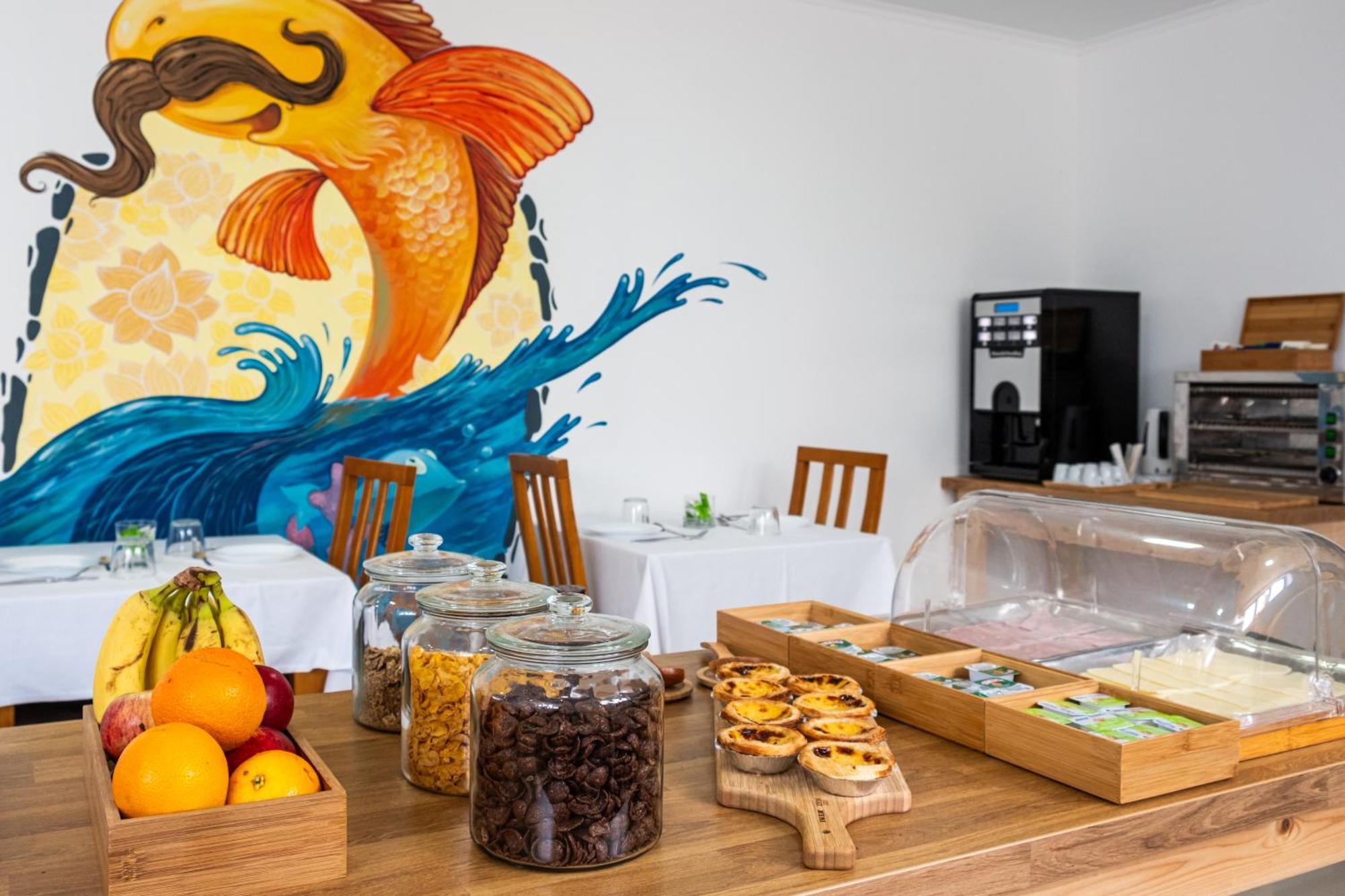 West Side Guesthouse Peniche Dış mekan fotoğraf