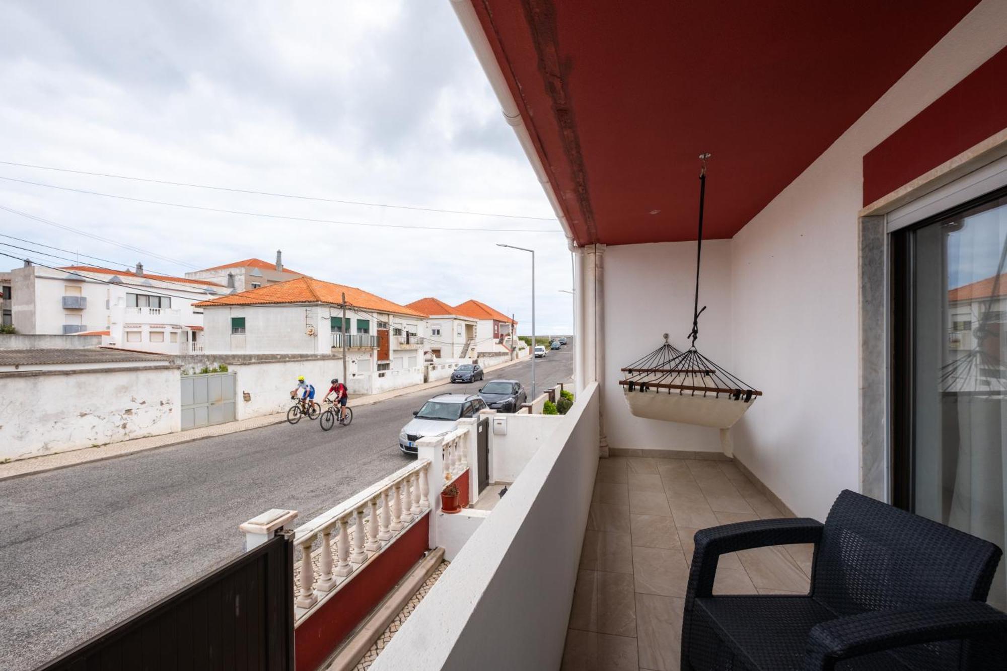 West Side Guesthouse Peniche Dış mekan fotoğraf