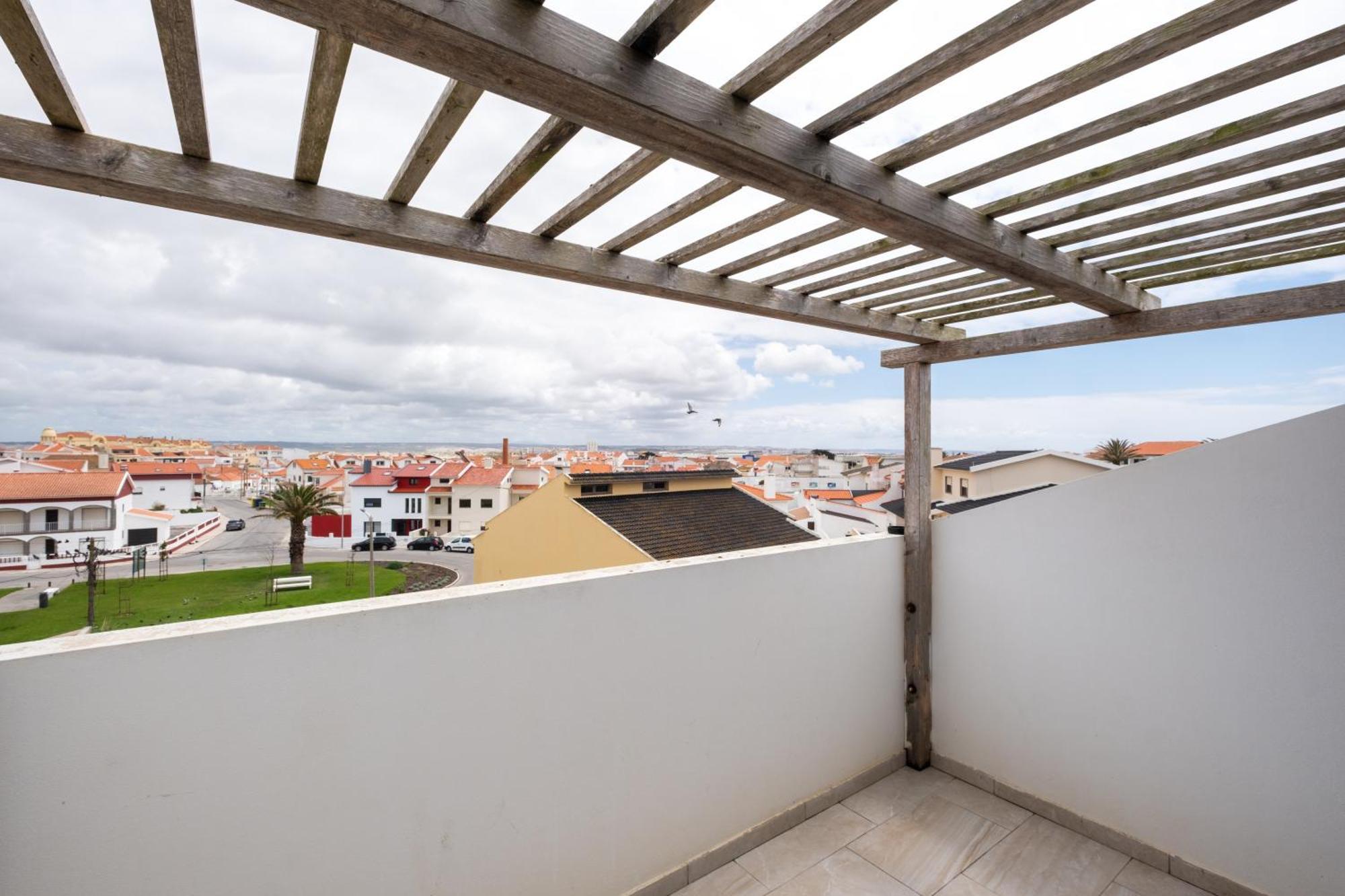 West Side Guesthouse Peniche Dış mekan fotoğraf