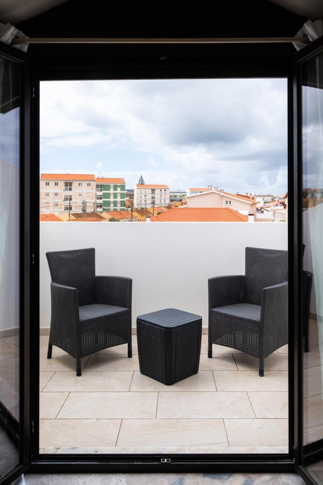 West Side Guesthouse Peniche Dış mekan fotoğraf