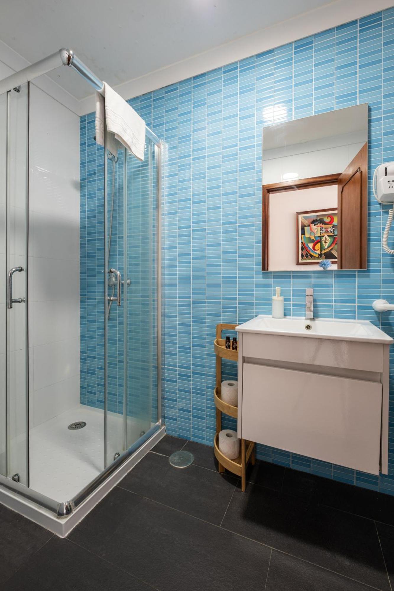 West Side Guesthouse Peniche Dış mekan fotoğraf