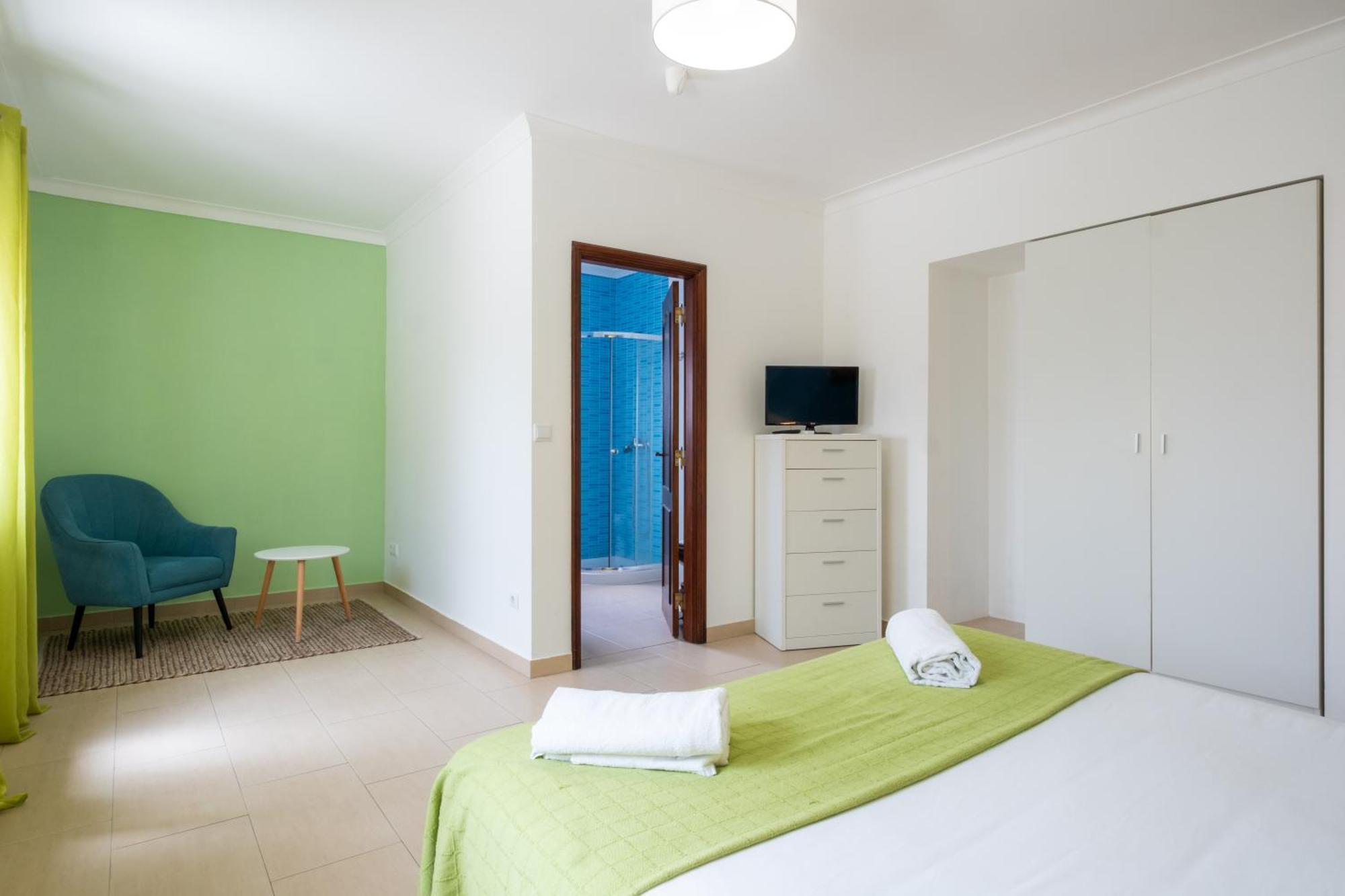 West Side Guesthouse Peniche Dış mekan fotoğraf